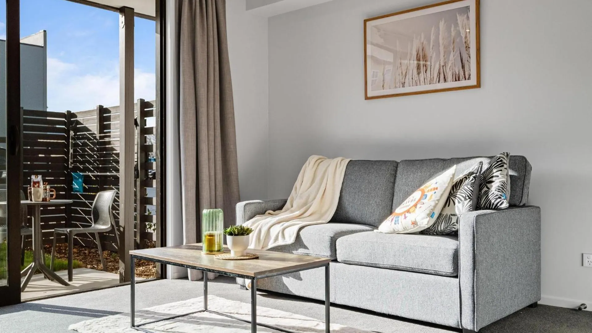 Апартаменты Cbd 2 Bed 2 Bath With Free Parking Крайстчёрч 0*,